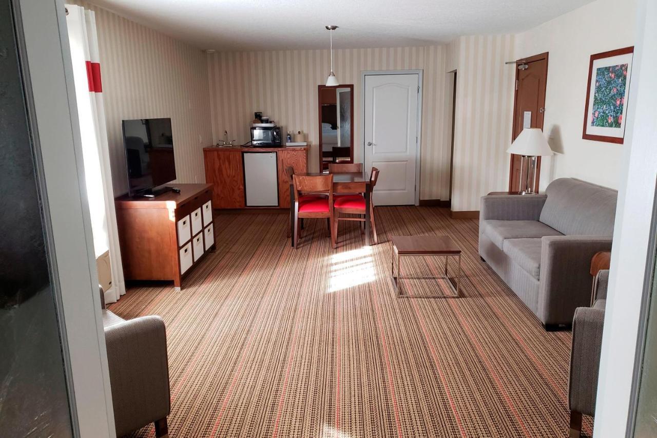 Hotel Prestige George Prince George